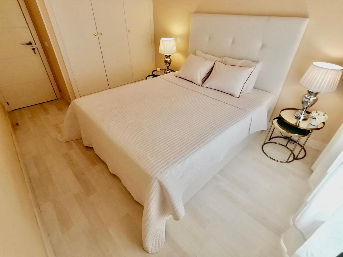 Beachfront Seaview Litoralmar Apt, Fast Wifi, Airco, Pool, Private Parking Portimão Eksteriør billede