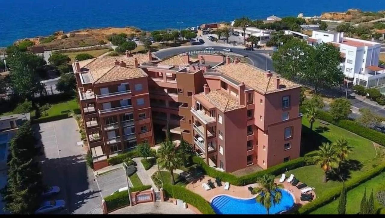 Beachfront Seaview Litoralmar Apt, Fast Wifi, Airco, Pool, Private Parking Portimão Eksteriør billede
