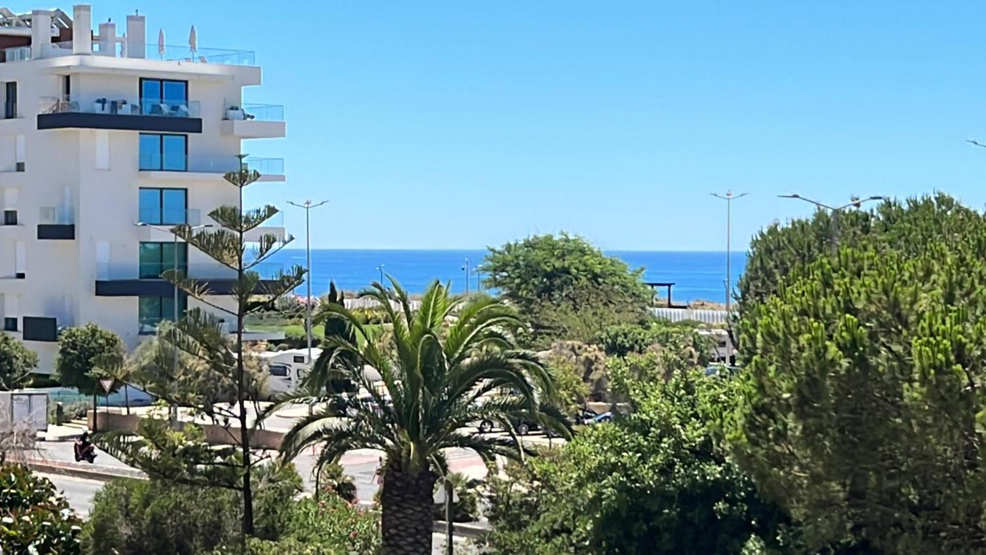 Beachfront Seaview Litoralmar Apt, Fast Wifi, Airco, Pool, Private Parking Portimão Eksteriør billede